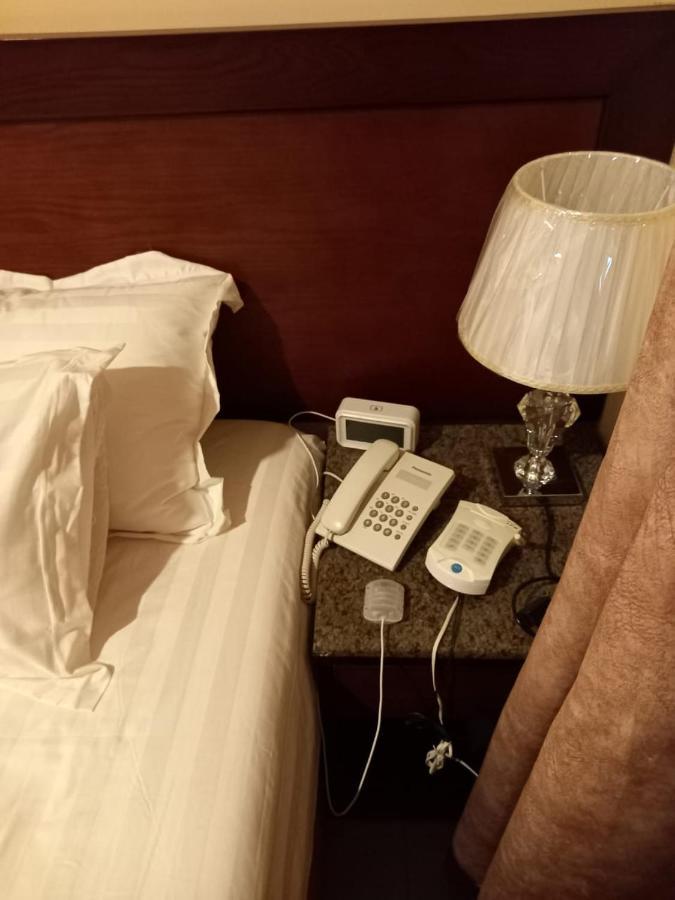Al Ayniah Hotel Medina Buitenkant foto